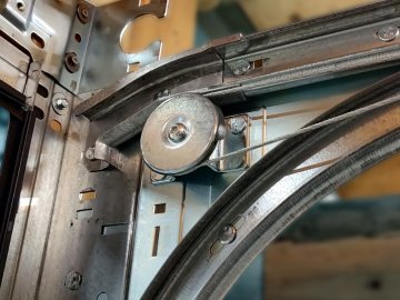 Design update: Pulley with safety housing 25270