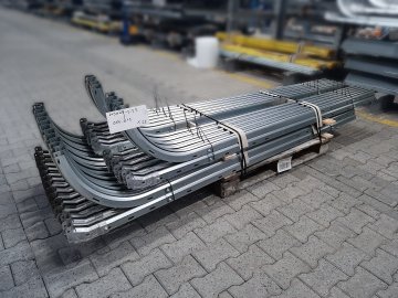 Horizontal tracksets: 25 sets per pallet
